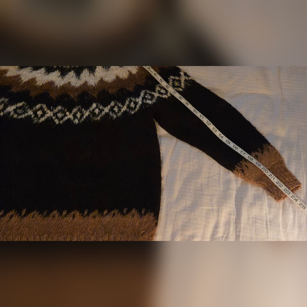 Invisible World 100% Alpaca Wool Sweater - Hand Knit from Bolivia - Size S - Picture 7 of 8